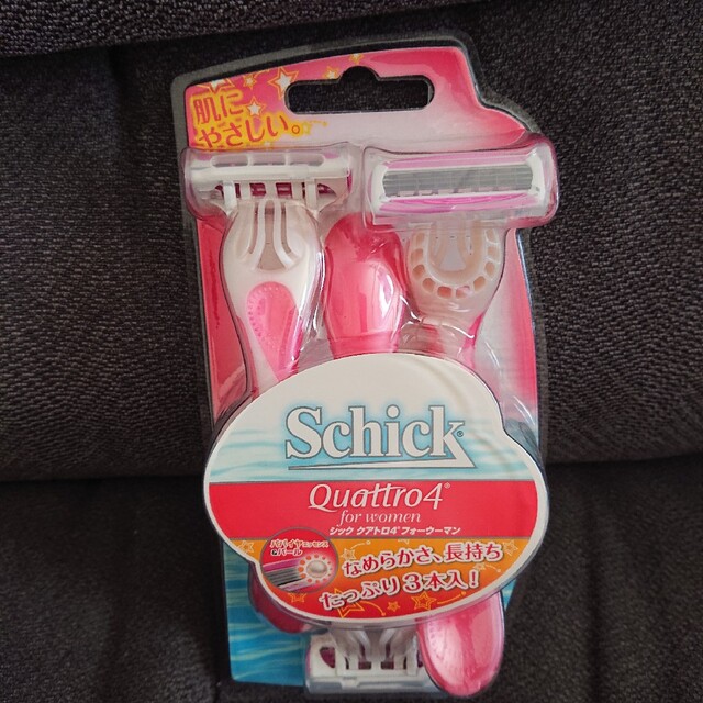 シック クアトロ4 ディスポ フォーウーマン 首振り式4枚刃 T型カミソリ 3本 シック Schick シック・ジャパン クアトロ4 ディスポ 2本入