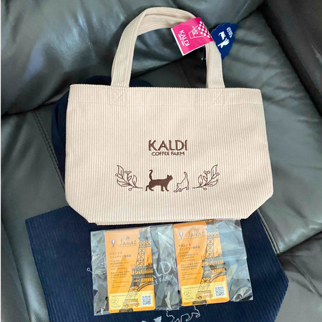 KALDI(カルディ)のカルディ　猫の日バッグ　カレンダー エンタメ/ホビーのコレクション(その他)の商品写真