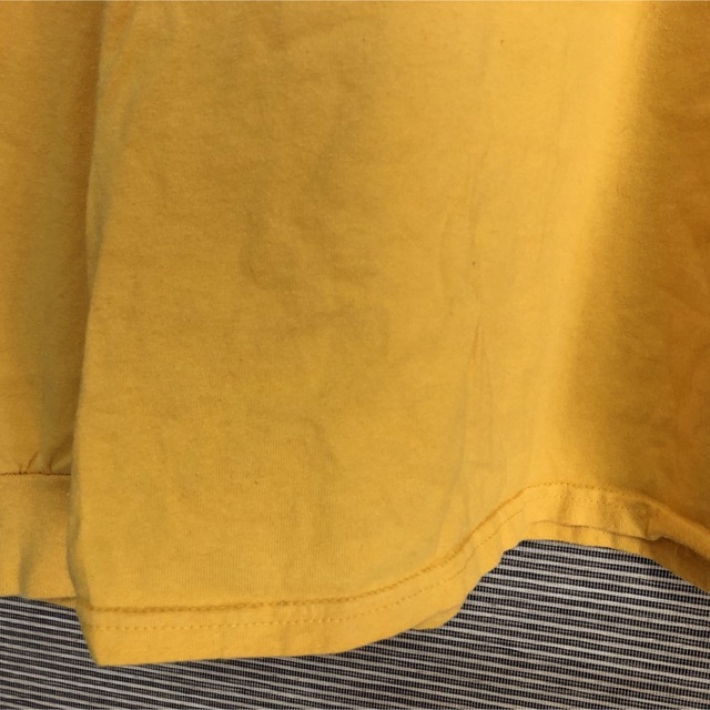 GILDAN(ギルタン)の【ギルダン】長袖Tシャツ　ロンT　カレッジロゴ　アメフト　フットボール　黄色83 メンズのトップス(Tシャツ/カットソー(七分/長袖))の商品写真