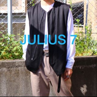 JULIUS - ユリウス モード インナー ダウンベスト の通販|ラクマ