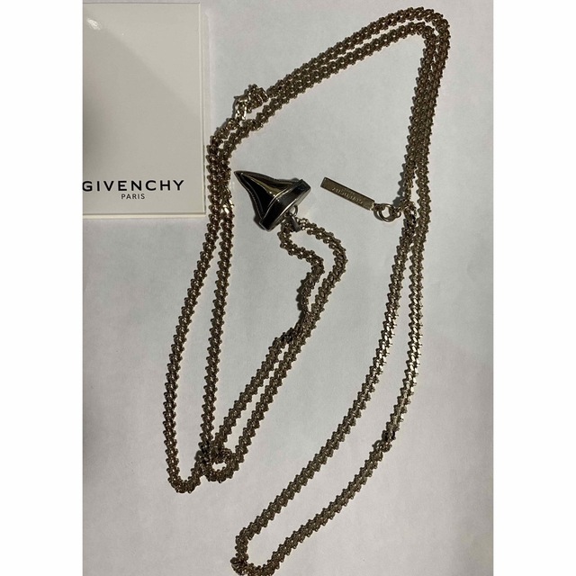 GIVENCHY シャークトゥース ネックレス | フリマアプリ ラクマ