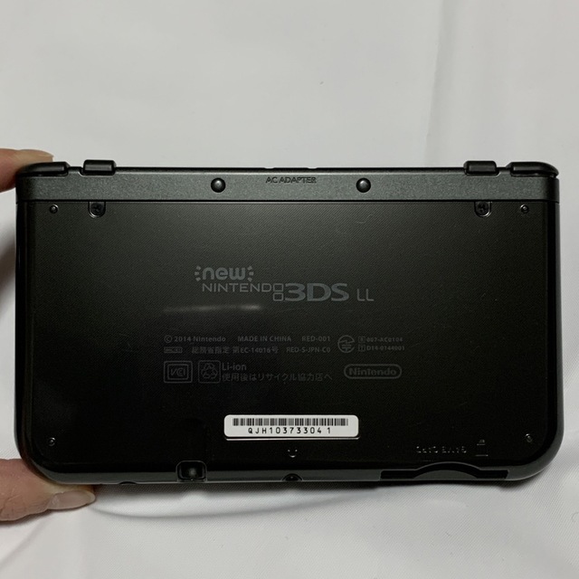 ニンテンドー3DS(ニンテンドー3DS)のNewニンテンドー3DS LL メタリックブラック 本体 エンタメ/ホビーのゲームソフト/ゲーム機本体(携帯用ゲーム機本体)の商品写真