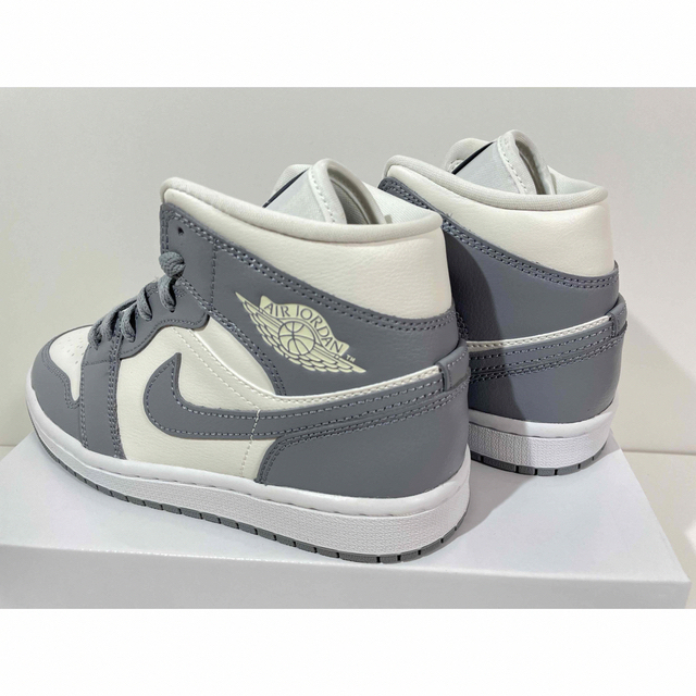 【NIKE】AIR JORDAN ウィメンズ　グレー　セイル　24.5cm