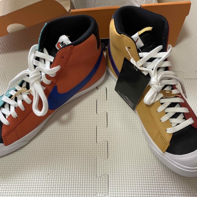 NIKE(ナイキ)のNIKE BLAZER MID 77 EMB  メンズの靴/シューズ(スニーカー)の商品写真