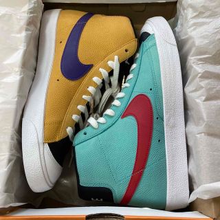 ナイキ(NIKE)のNIKE BLAZER MID 77 EMB (スニーカー)