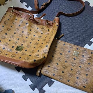 MN AV0009 高級 MCM エムシーエム 金 ロゴ 総柄 ミニ コンパクト