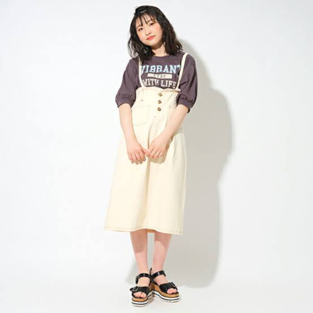 lovetoxic(ラブトキシック)のラブトキシック(Lovetoxic)サスつき前釦ナロースカート キッズ/ベビー/マタニティのキッズ服女の子用(90cm~)(スカート)の商品写真