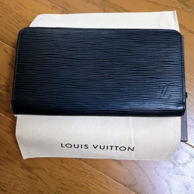 LOUIS VUITTON - 【美品】長財布 エピ ブラックの通販 by 72's shop