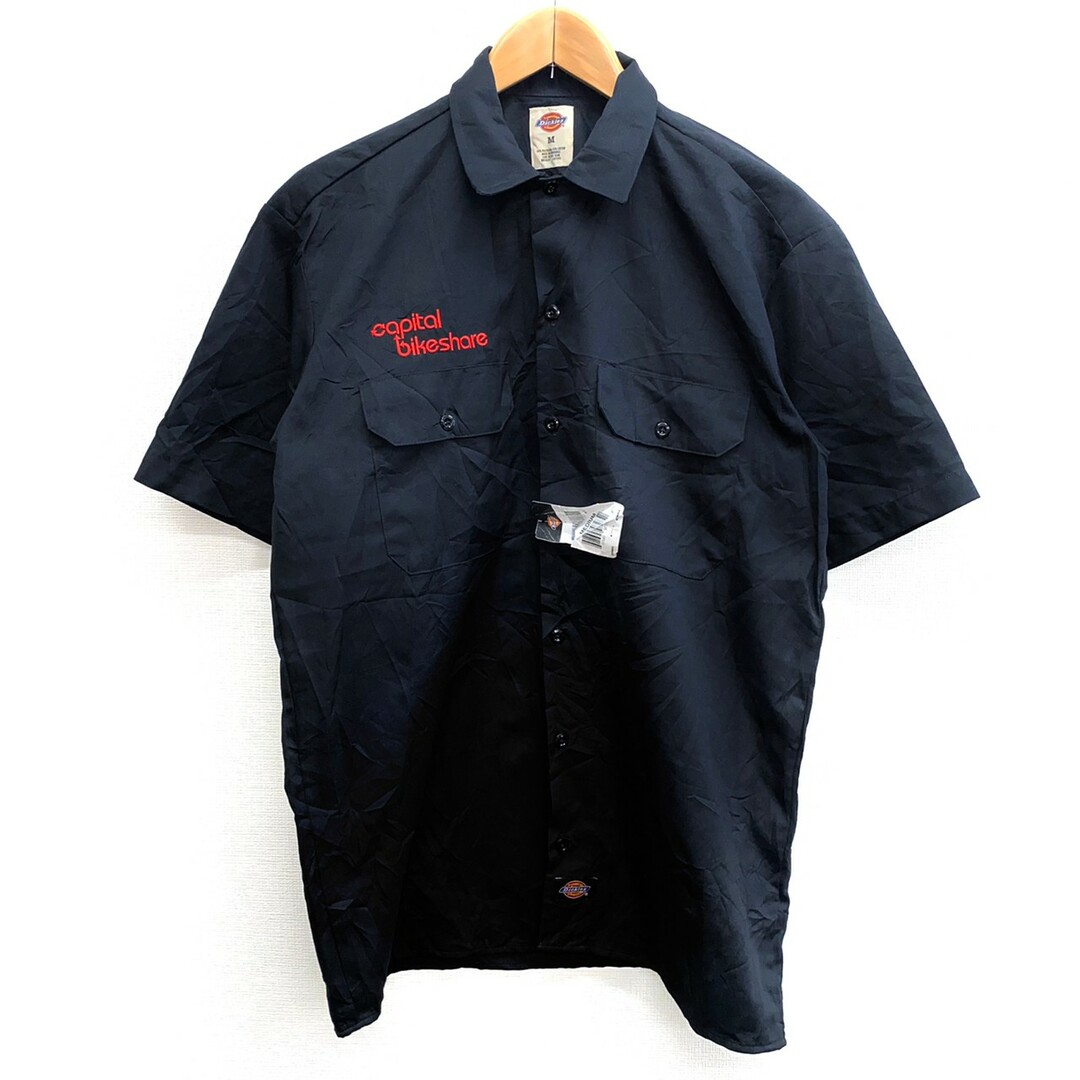 Dickies(ディッキーズ)の【Deadstock】ディッキーズ Dickies ショートスリーブ ワーク シャツ 無地 半袖 刺繍 サイズ：M ブラック【新古品】 デッドストック 新古品 メンズのトップス(シャツ)の商品写真