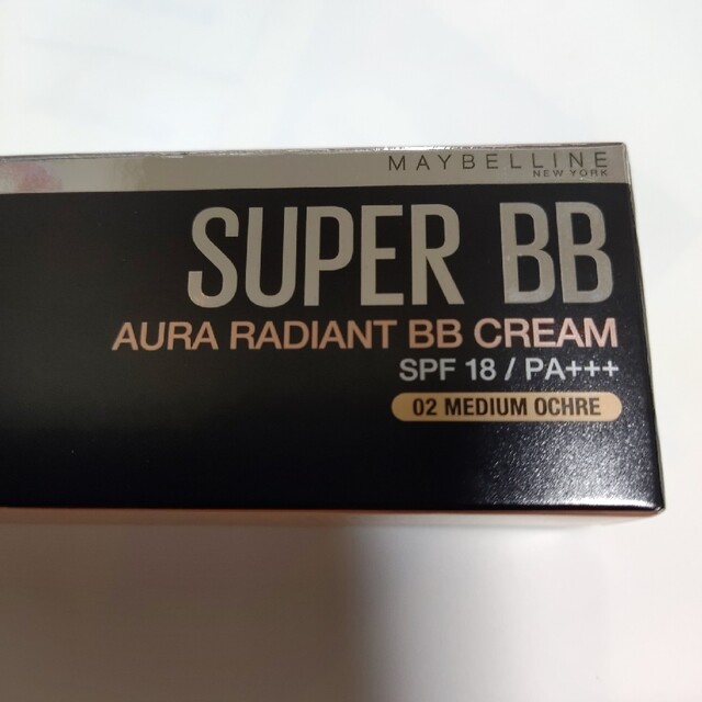 MAYBELLINE(メイベリン)のMAYBELLINEメイベリン　スーパーBBオーラ　ラディアント コスメ/美容のベースメイク/化粧品(BBクリーム)の商品写真