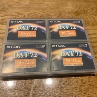 ティーディーケイ(TDK)のTDK DAT 72データカートリッジ(36/72GB) 4個(PC周辺機器)