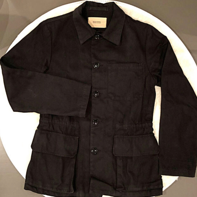 ZUCCa(ズッカ)のZUCCA TRAVAIL サファリジャケット黒 サイズ1 レディースのジャケット/アウター(ミリタリージャケット)の商品写真