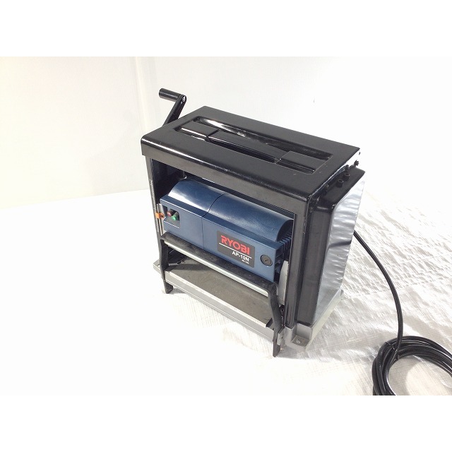 RYOBI - ☆中古品 替刃付き☆ RYOBI リョービ 100V 自動カンナ RYOBI - ☆中古品 替刃付き☆ RYOBI リョービ 100V 自動カンナ