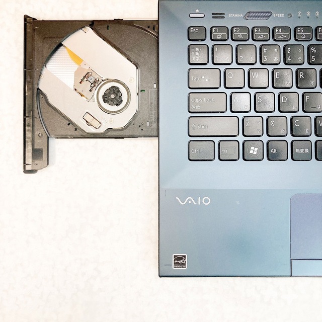 VAIO(バイオ)のVAIO❣️WEBカメラ❣️640GB❣黒ノートパソコン✨初心者向け♪在宅ワーク スマホ/家電/カメラのPC/タブレット(ノートPC)の商品写真
