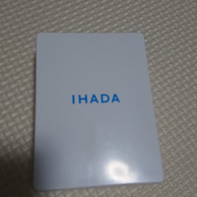 IHADA(イハダ)のイハダ パウダー コスメ/美容のベースメイク/化粧品(フェイスパウダー)の商品写真