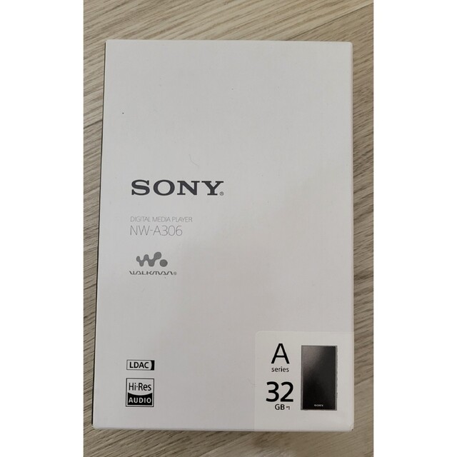 WALKMAN(ウォークマン)の★新品未開封 SONY WALKMAN NW-A306 H グレー ★ スマホ/家電/カメラのオーディオ機器(ヘッドフォン/イヤフォン)の商品写真