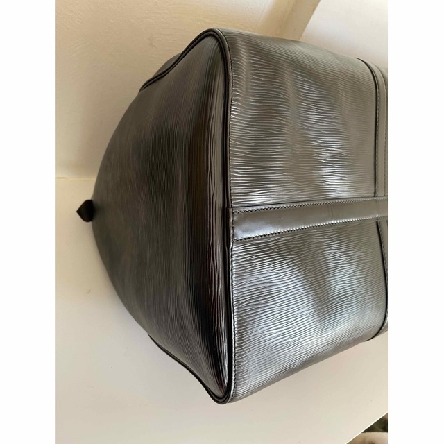 LOUIS VUITTON(ルイヴィトン)の美USED 正規品　ルイヴィトン　エピ　キーポル55　ボストン ノワール　黒 メンズのバッグ(ボストンバッグ)の商品写真