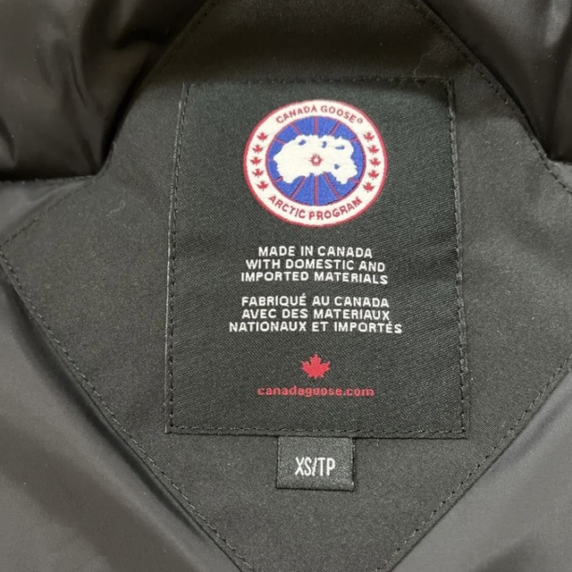 CANADA GOOSE(カナダグース)のCanada Gooseカナダグース ブロンテ XSサイズ ブラック レディースのジャケット/アウター(ダウンジャケット)の商品写真