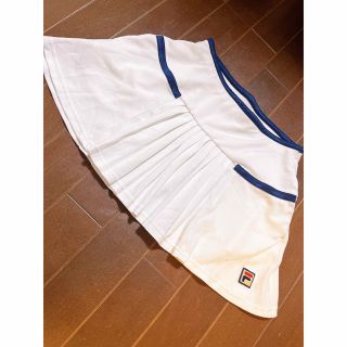 フィラ(FILA)のフィラ　フリルスコート　　ネイビー×ホワイト　S(ウェア)