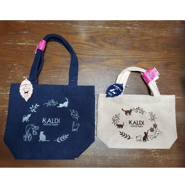 KALDIカルディ 猫の日バッグ2023 2種類 抜き取りなし - その他 カルディ ネコの日バック 2022 ☆2個セット 抜き取りなし