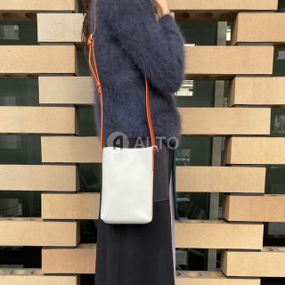 マルニ(Marni)のMARNI TRUNK マルニ  レザー ショルダーバッグ バイカラー(ショルダーバッグ)