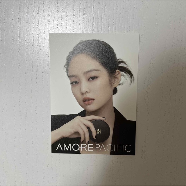 AMOREPACIFIC(アモーレパシフィック)のBLACKPINK ジェニ フォトカード エンタメ/ホビーのCD(K-POP/アジア)の商品写真