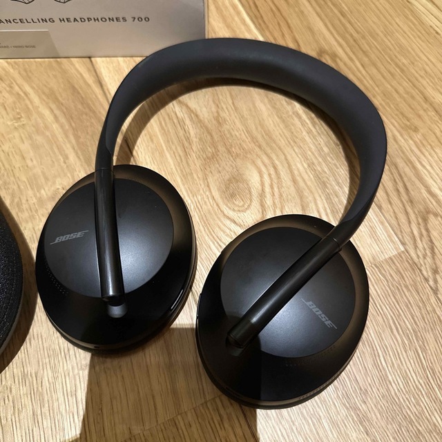 BOSE ノイズキャンセリング ワイヤレス ヘッドホン NC700 ブラック 1