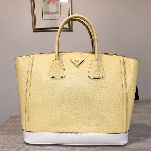 ☆決算特価商品☆ - PRADA PRADA（プラダ） LUX SAFFIANO レザー