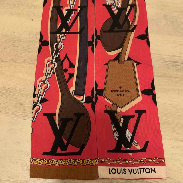 LOUIS VUITTON(ルイヴィトン)のLOUIS VUITTON バンドー・トリビュート トゥー　モノグラム レディースのファッション小物(バンダナ/スカーフ)の商品写真