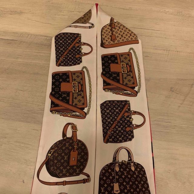 LOUIS VUITTON(ルイヴィトン)のLOUIS VUITTON バンドー・トリビュート トゥー　モノグラム レディースのファッション小物(バンダナ/スカーフ)の商品写真