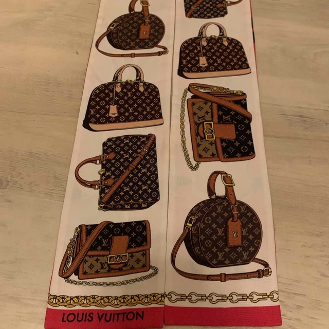 LOUIS VUITTON(ルイヴィトン)のLOUIS VUITTON バンドー・トリビュート トゥー　モノグラム レディースのファッション小物(バンダナ/スカーフ)の商品写真