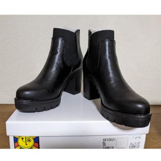 ヨースケ(YOSUKE)の値下げ　YOSUKE 厚底ショートブーツ　黒　美品　23.5(ブーツ)