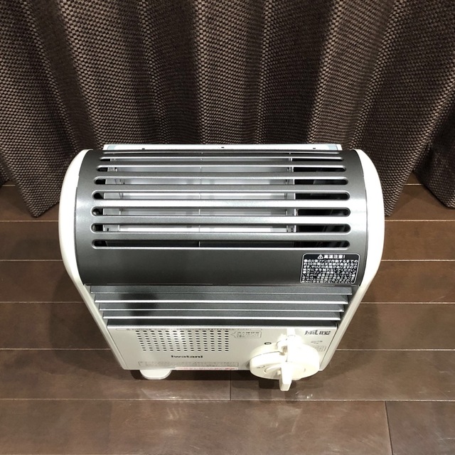 Iwatani(イワタニ)のイワタニ カセットガスファンヒーター 風暖 収納カバー付き　CB-GFH-2 スポーツ/アウトドアのアウトドア(ストーブ/コンロ)の商品写真