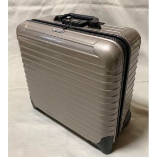 リモワ（ゴールド/金色系）の通販 100点以上 | RIMOWAを買うならラクマ