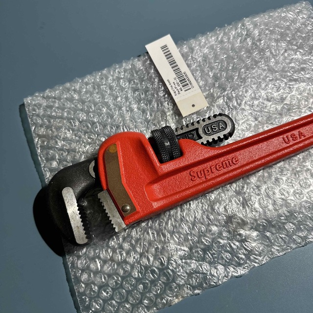 Supreme(シュプリーム)のSupreme Pipe Wrench スポーツ/アウトドアの自転車(工具/メンテナンス)の商品写真