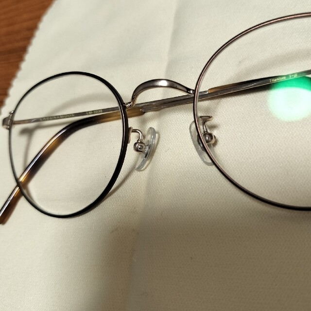 レディースメガネ　軽量　美品 レディースのファッション小物(サングラス/メガネ)の商品写真