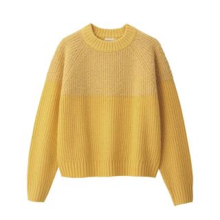 ジーユー(GU)の【美品】GU フェザーヤーンコンビネーションセーター イエロー L ニット(ニット/セーター)