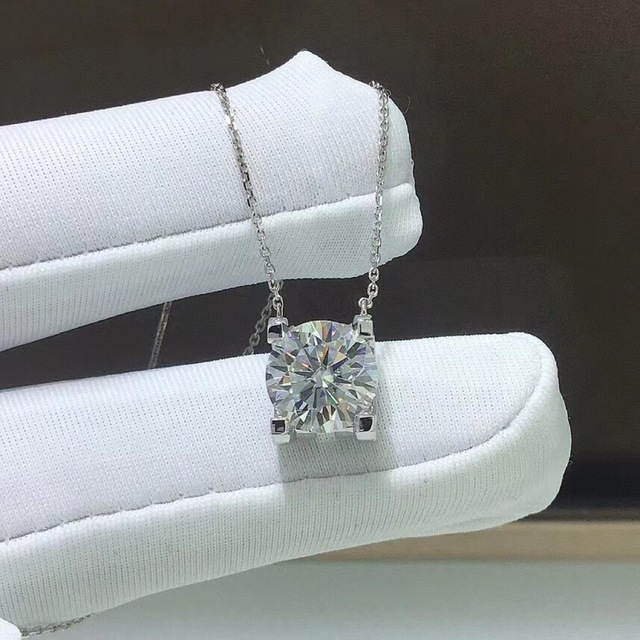 【newカラー】3.0ct ハートモアサナイト  ネックレス　 k18