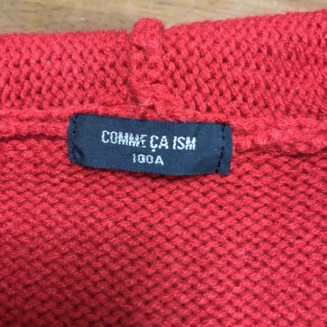 COMME CA ISM(コムサイズム)のコムサイズム  ニットパーカー 100 赤 ケーブル編み キッズ/ベビー/マタニティのキッズ服女の子用(90cm~)(ニット)の商品写真