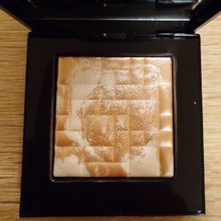 ボビイブラウン(BOBBI BROWN)のBOBBI BROWN ハイライト8g（Pink Glow）(フェイスカラー)