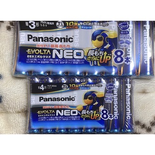 パナソニック(Panasonic)のパナソニックアルカリ乾電池　  単3電池×8  単4電池×8   16本セット(バッテリー/充電器)