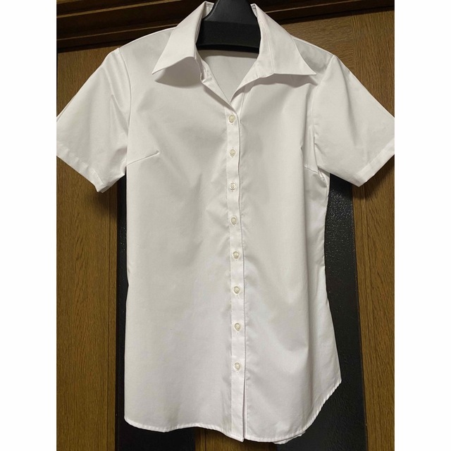 スーツシャツ 半袖 ホワイト 7号 レディースのトップス(シャツ/ブラウス(半袖/袖なし))の商品写真