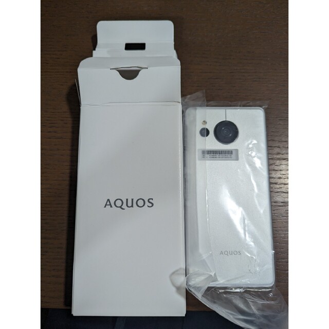 新入荷 AQUOS sense7 plus 新品未使用 未開封 シルバー 携帯電話本体