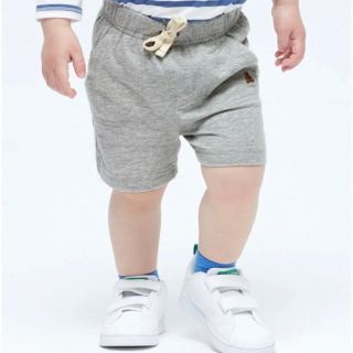 ベビーギャップ(babyGAP)のBABY GAP オーガニック　ショートパンツ　新品　べビー　赤ちゃん　80(パンツ)