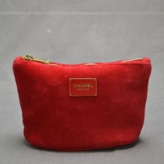 シャネル(CHANEL)のred2 新品未使用本物　シャネル　ノベルティポーチ(ポーチ)