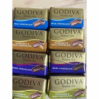 ゴディバ(GODIVA)のGODIVAナポリタンチョコレート８個(菓子/デザート)