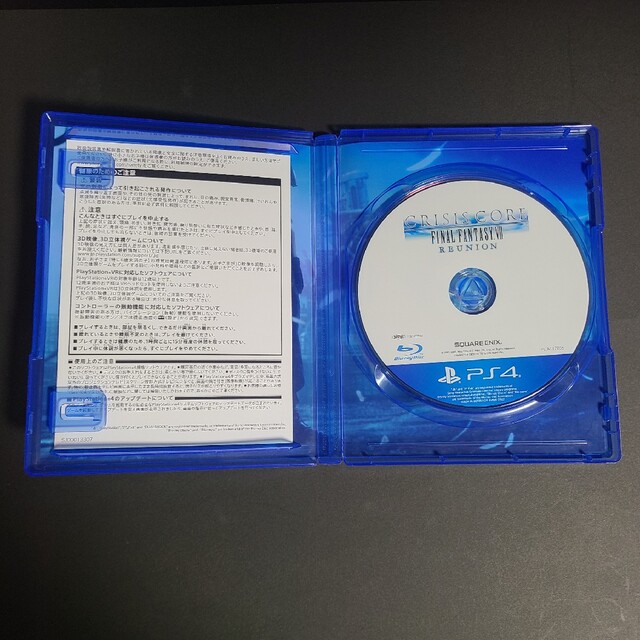 PlayStation4(プレイステーション4)の『4141』クライシス コア-ファイナルファンタジー7 リユニオン エンタメ/ホビーのゲームソフト/ゲーム機本体(家庭用ゲームソフト)の商品写真