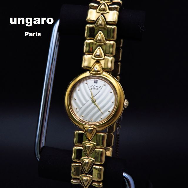 emanuel ungaro(エマニュエルウンガロ)のungaro ブレスレットウォッチ ゴールド 1P ラウンドフェイス 腕時計 レディースのファッション小物(腕時計)の商品写真