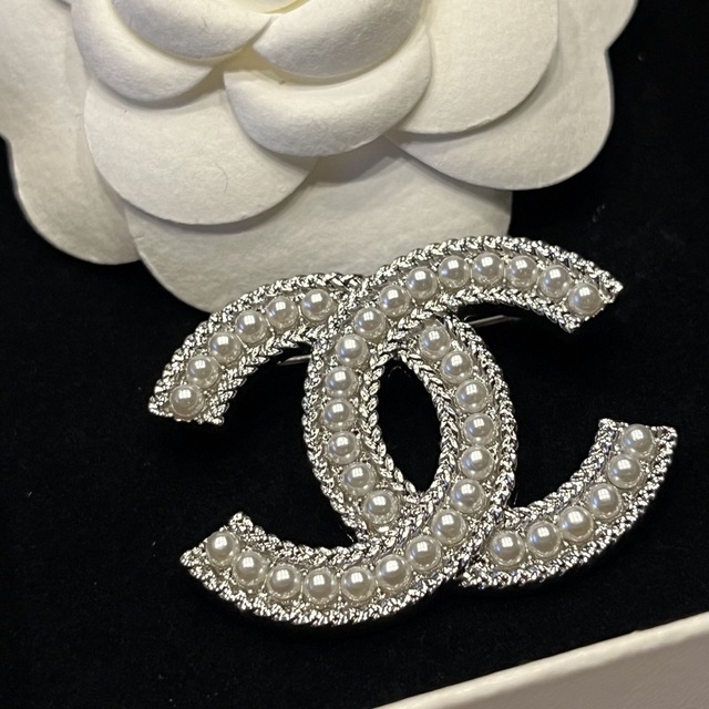 極細繊維クロス CHANEL ヴィンテージ ブローチ - 通販 - baroma.sk