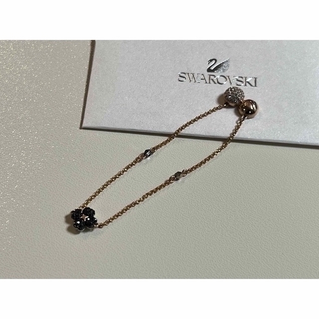 SWAROVSKI(スワロフスキー)のSWAROVSKI　スワロフスキー　プチフラワーブレスレットリバーシブル レディースのアクセサリー(ブレスレット/バングル)の商品写真